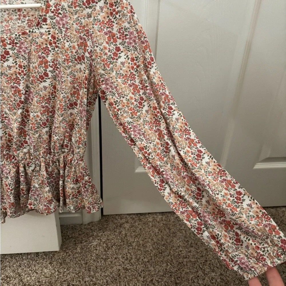 Roolee floral blouse - Picture 3 of 3